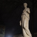 v- C040018